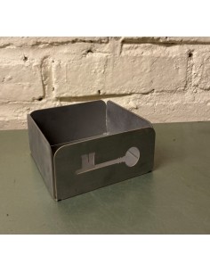 Vide poche en métal brut...