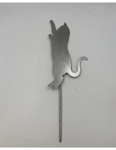 Chat debout en métal brut à...