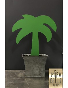 perdu sur une île sous un palmier 2